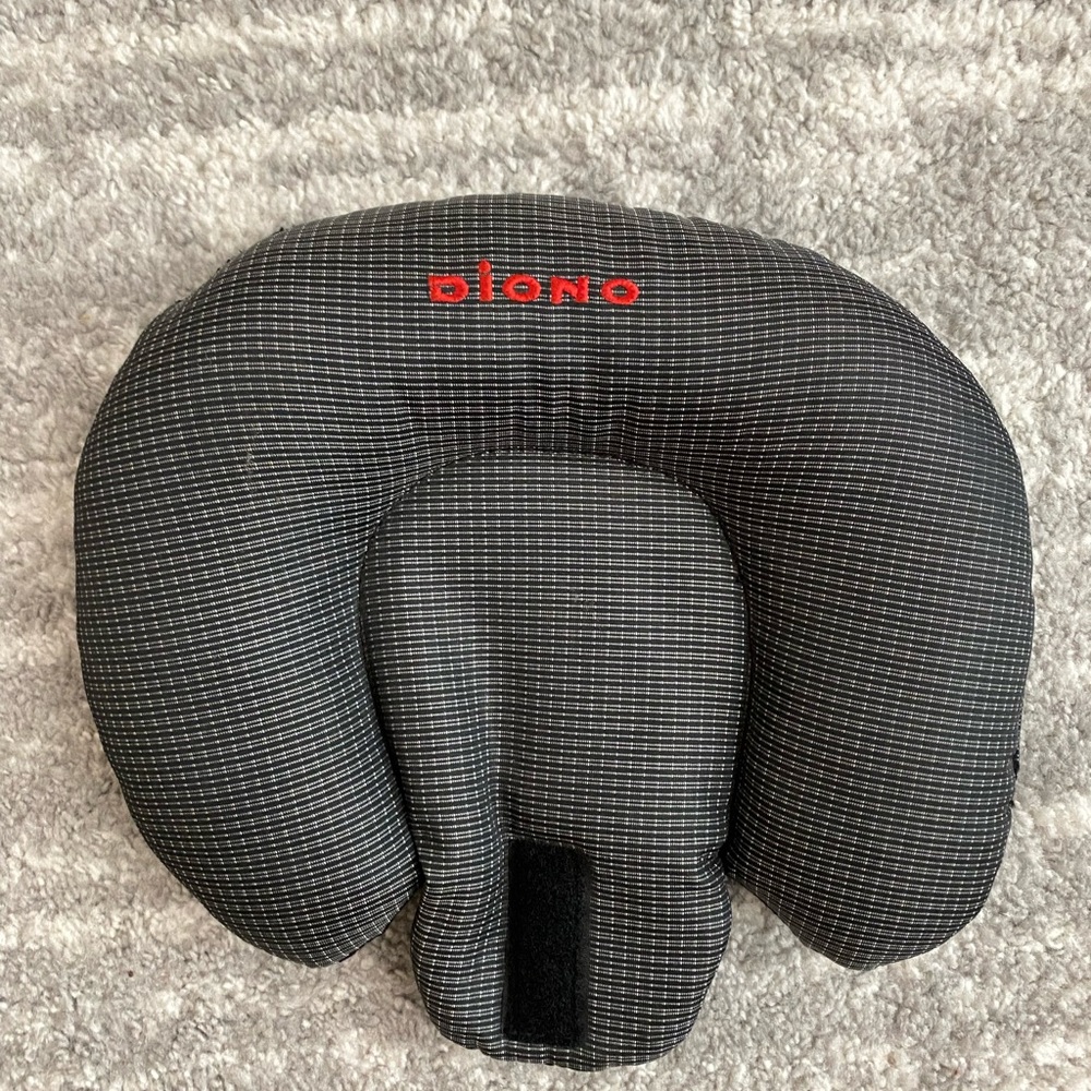 NWOT Diono Radian RXT Grey Mesh Newborn Head Support Cushion
